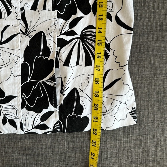 Black & White Tropical Travel Jacket – Lightweight Zip Front | Size 16 - Picture 5 of 8